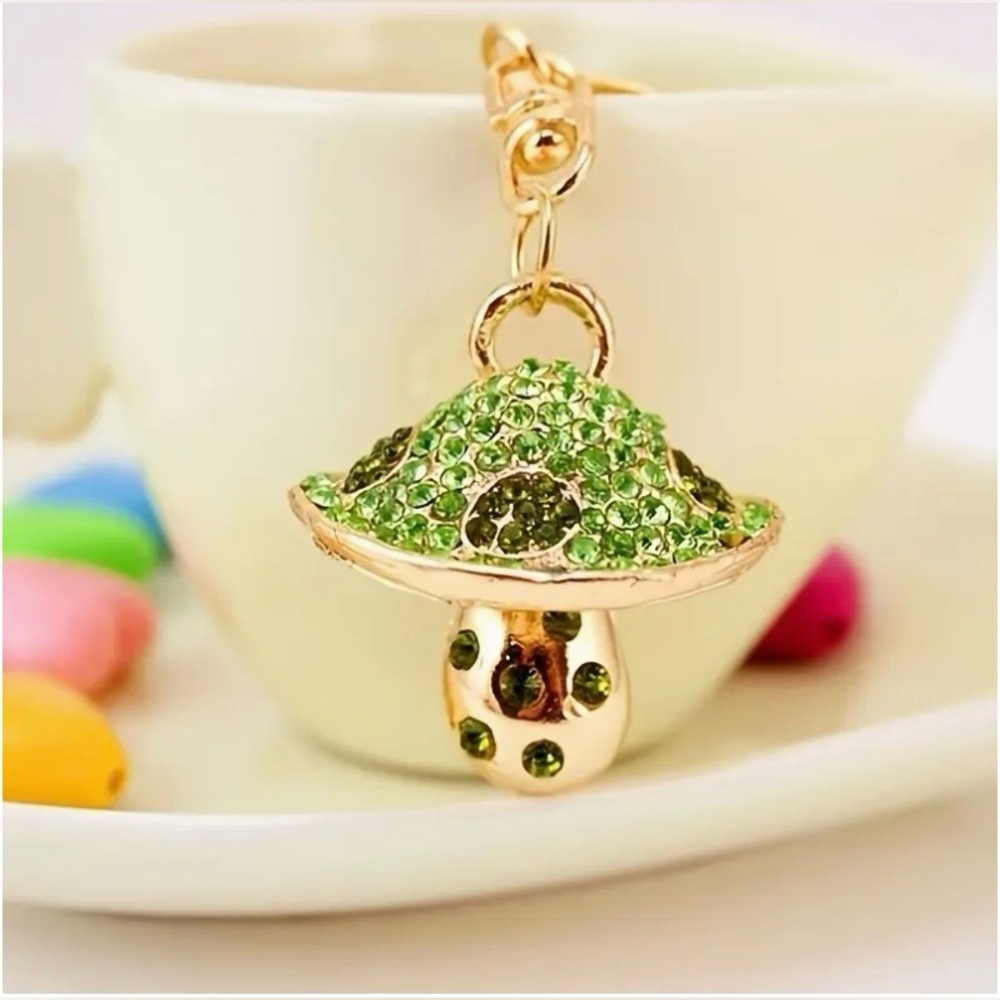 Mushroom Bag Charm Keychain with Key Ring for Purse Handbag Green Rhinestone New